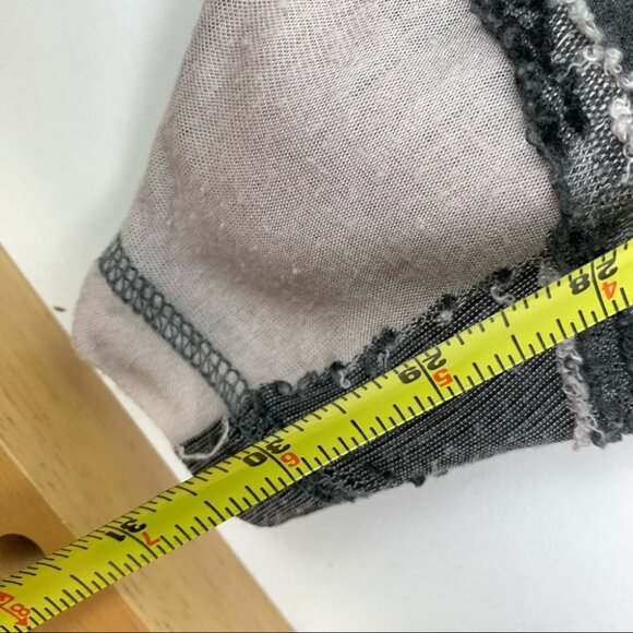 LAVENA Black &  White Tunic size Medium - Picture 3 of 6